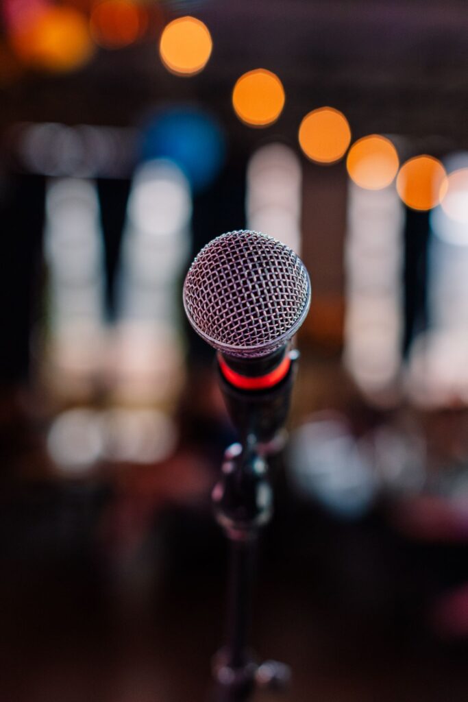 On Stage Presenting